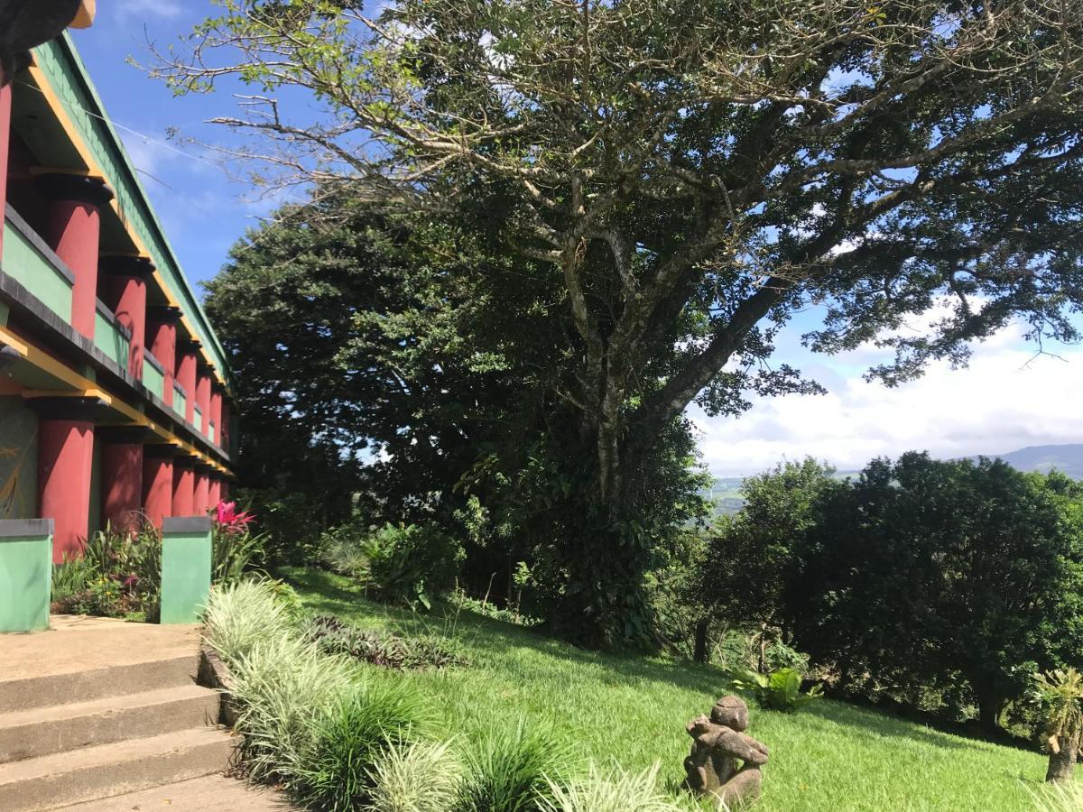 Lake Arenal Brewery & Hotel Tilaran Bagian luar foto