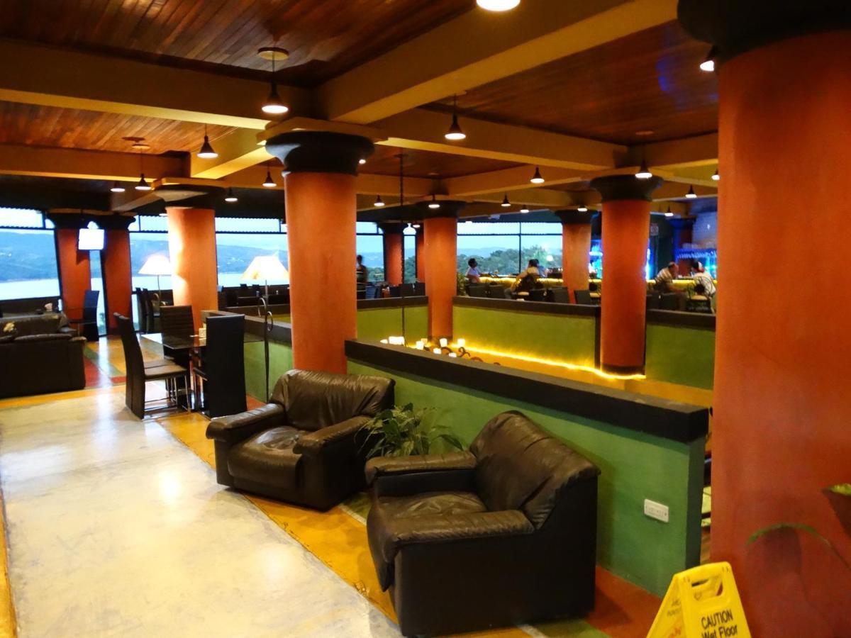 Lake Arenal Brewery & Hotel Tilaran Bagian luar foto