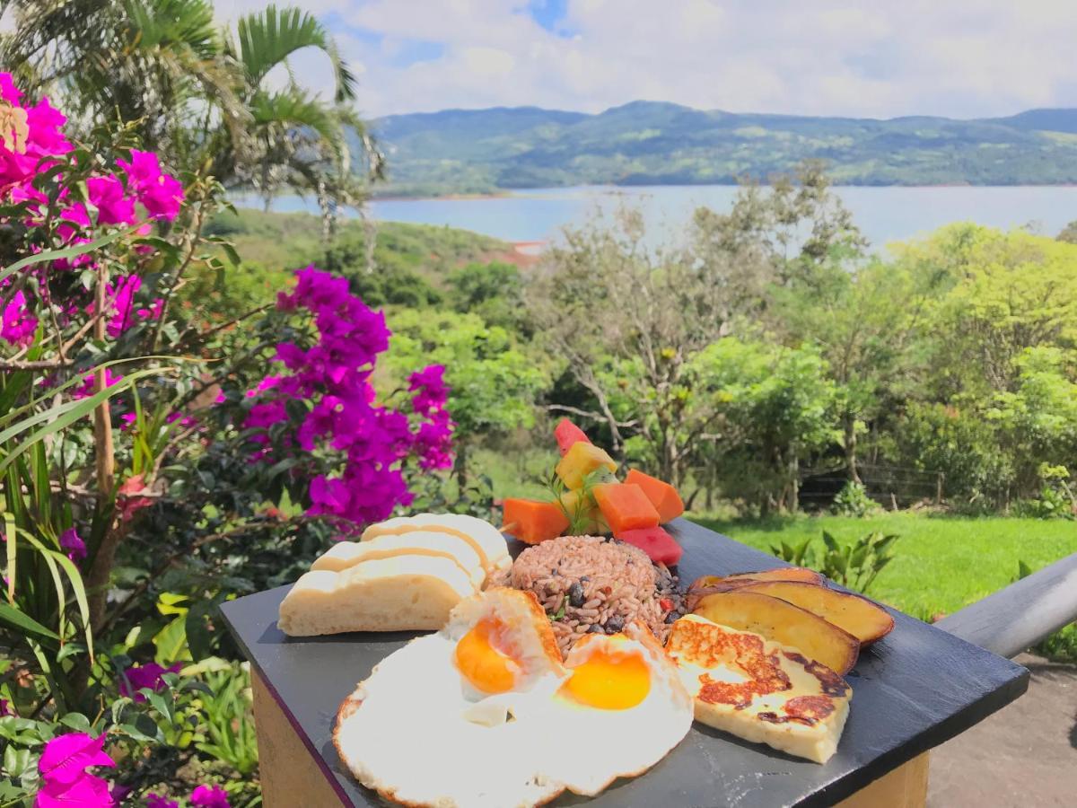 Lake Arenal Brewery & Hotel Tilaran Bagian luar foto