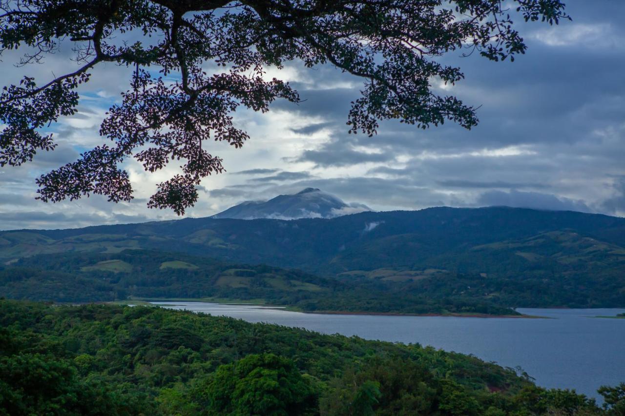 Lake Arenal Brewery & Hotel Tilaran Bagian luar foto