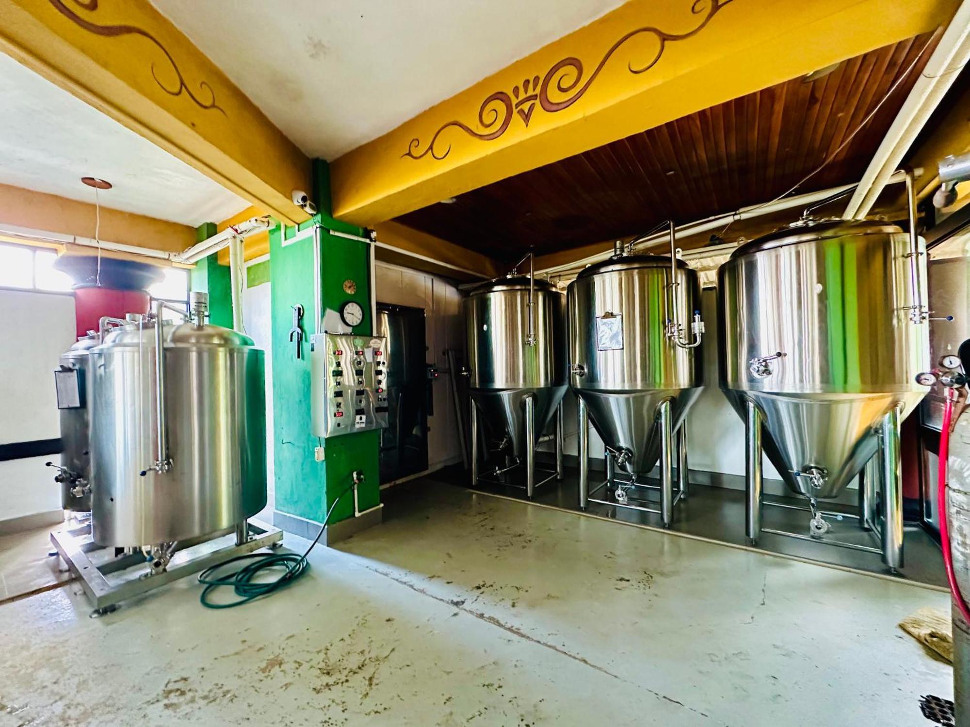 Lake Arenal Brewery & Hotel Tilaran Bagian luar foto