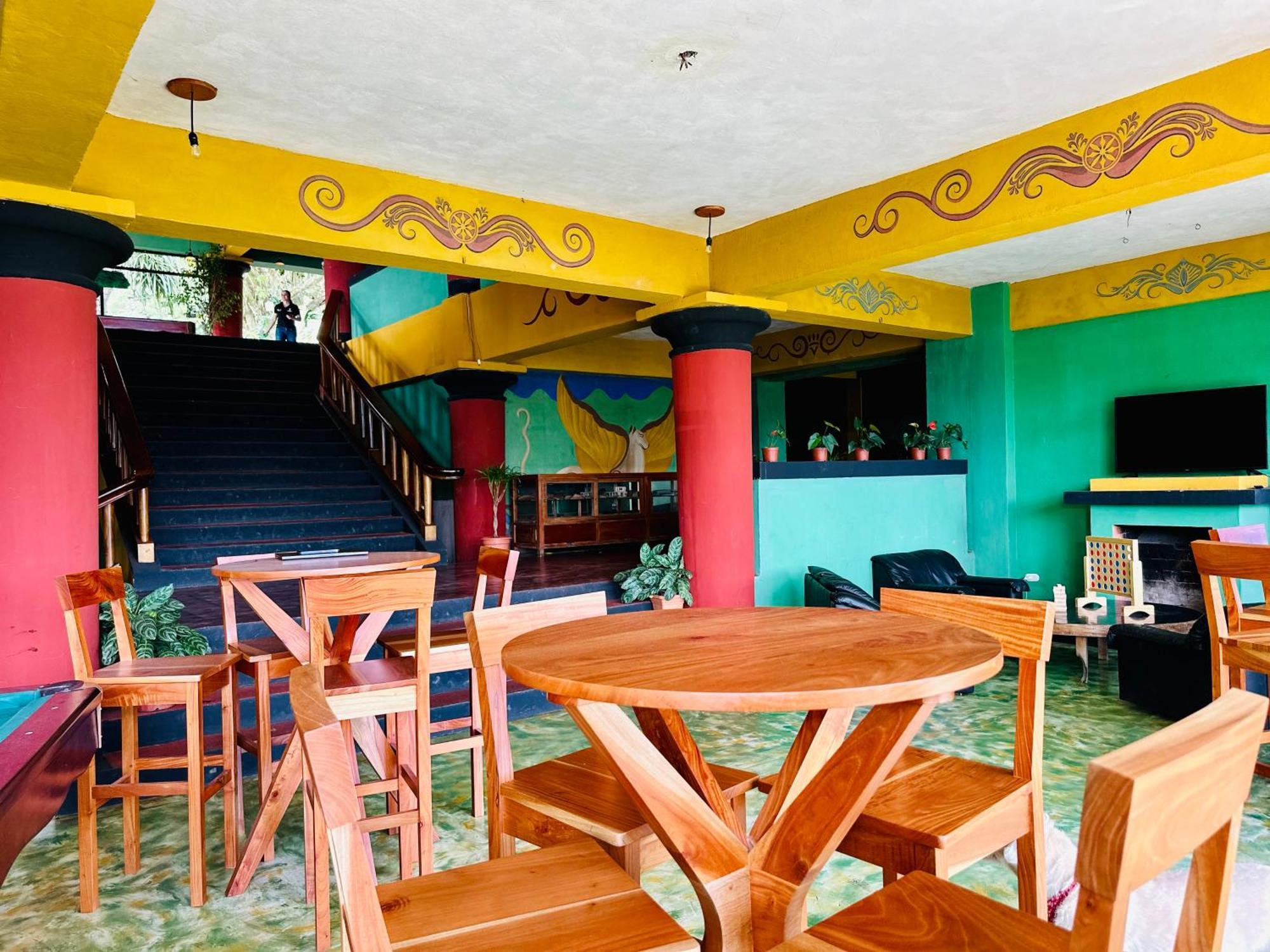 Lake Arenal Brewery & Hotel Tilaran Bagian luar foto