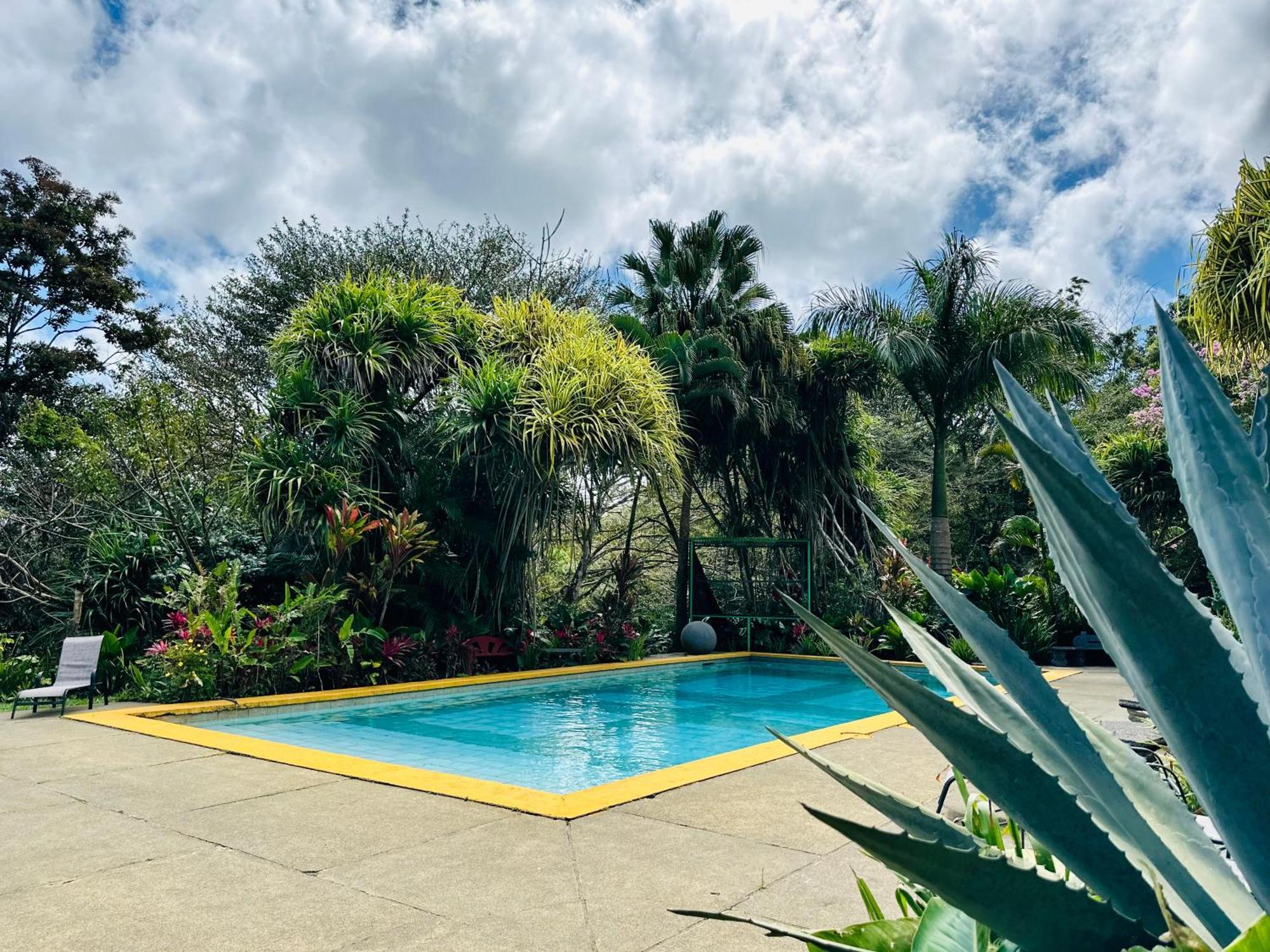 Lake Arenal Brewery & Hotel Tilaran Bagian luar foto