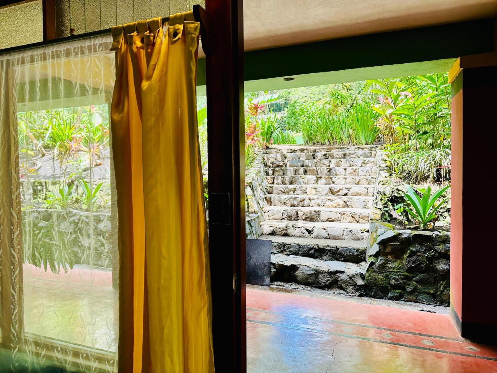 Lake Arenal Brewery & Hotel Tilaran Bagian luar foto